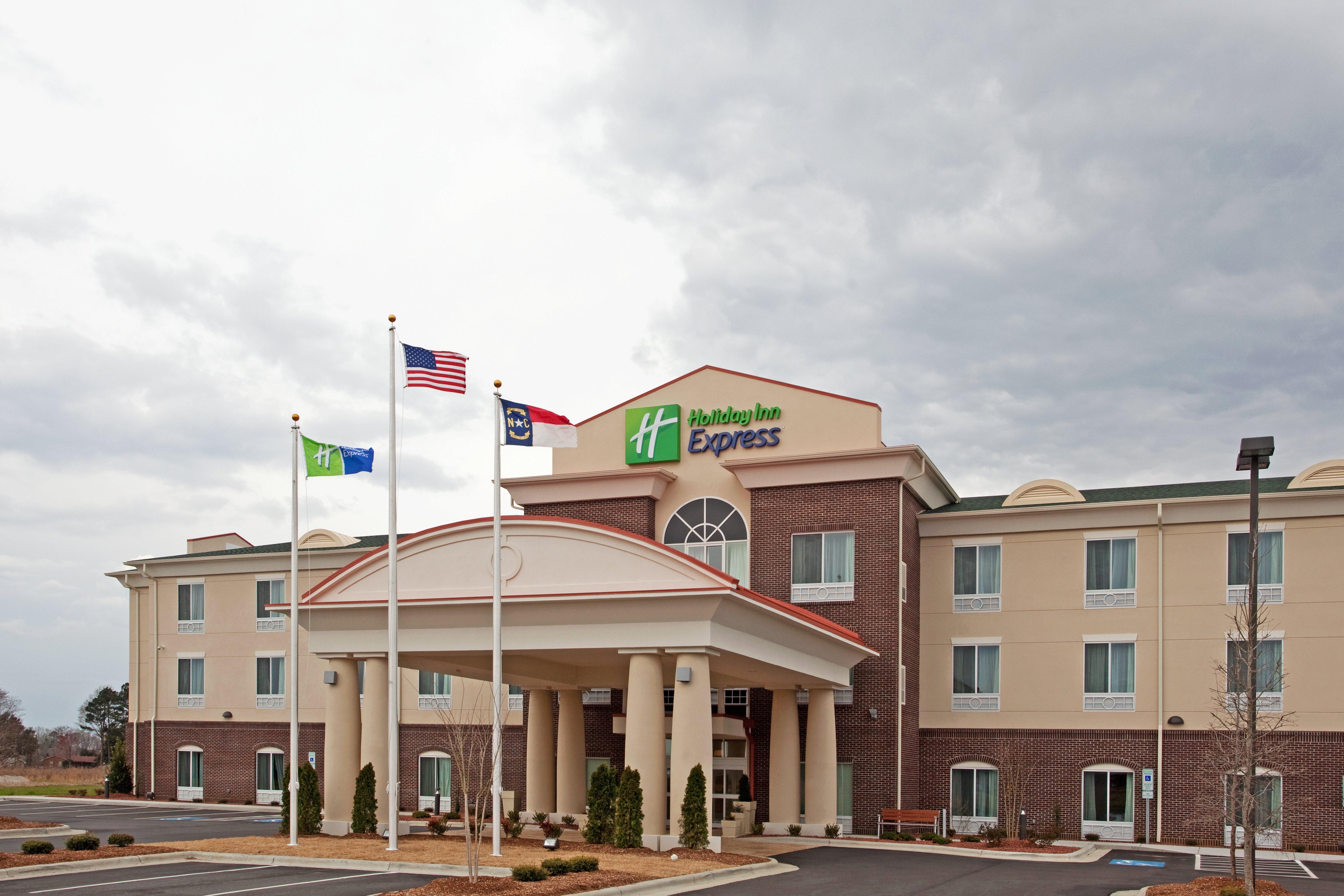 Holiday Inn Express Pembroke By Ihg Exteriér fotografie