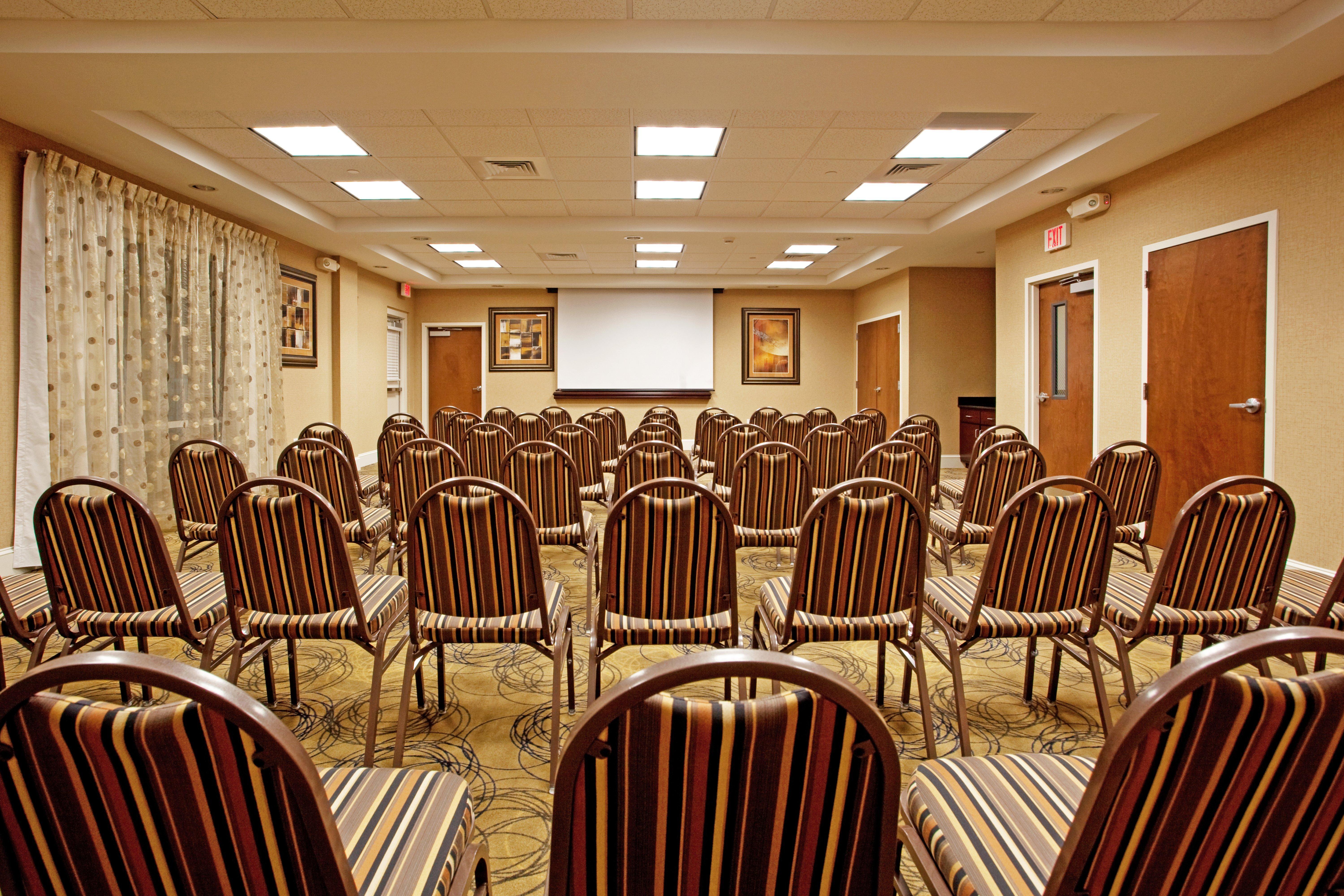 Holiday Inn Express Pembroke By Ihg Exteriér fotografie