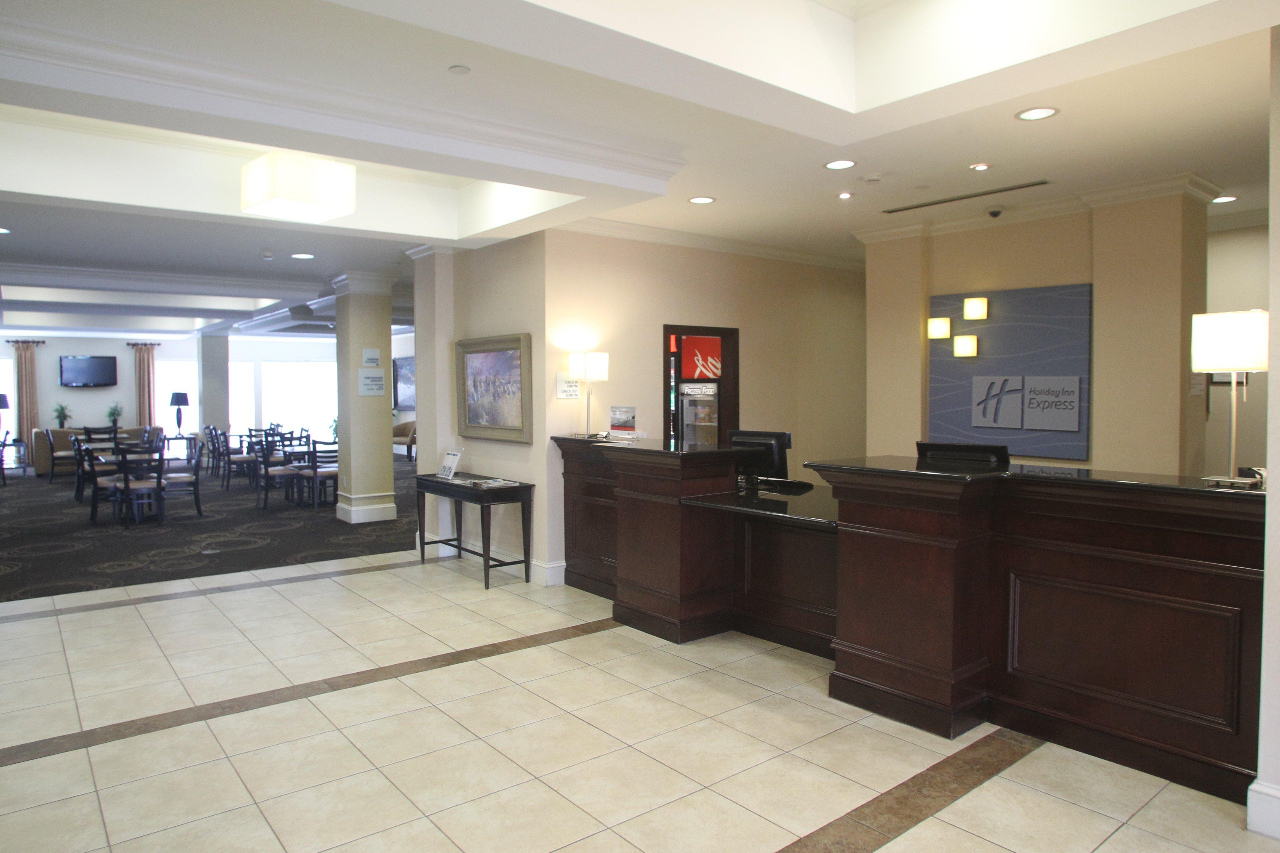 Holiday Inn Express Pembroke By Ihg Exteriér fotografie