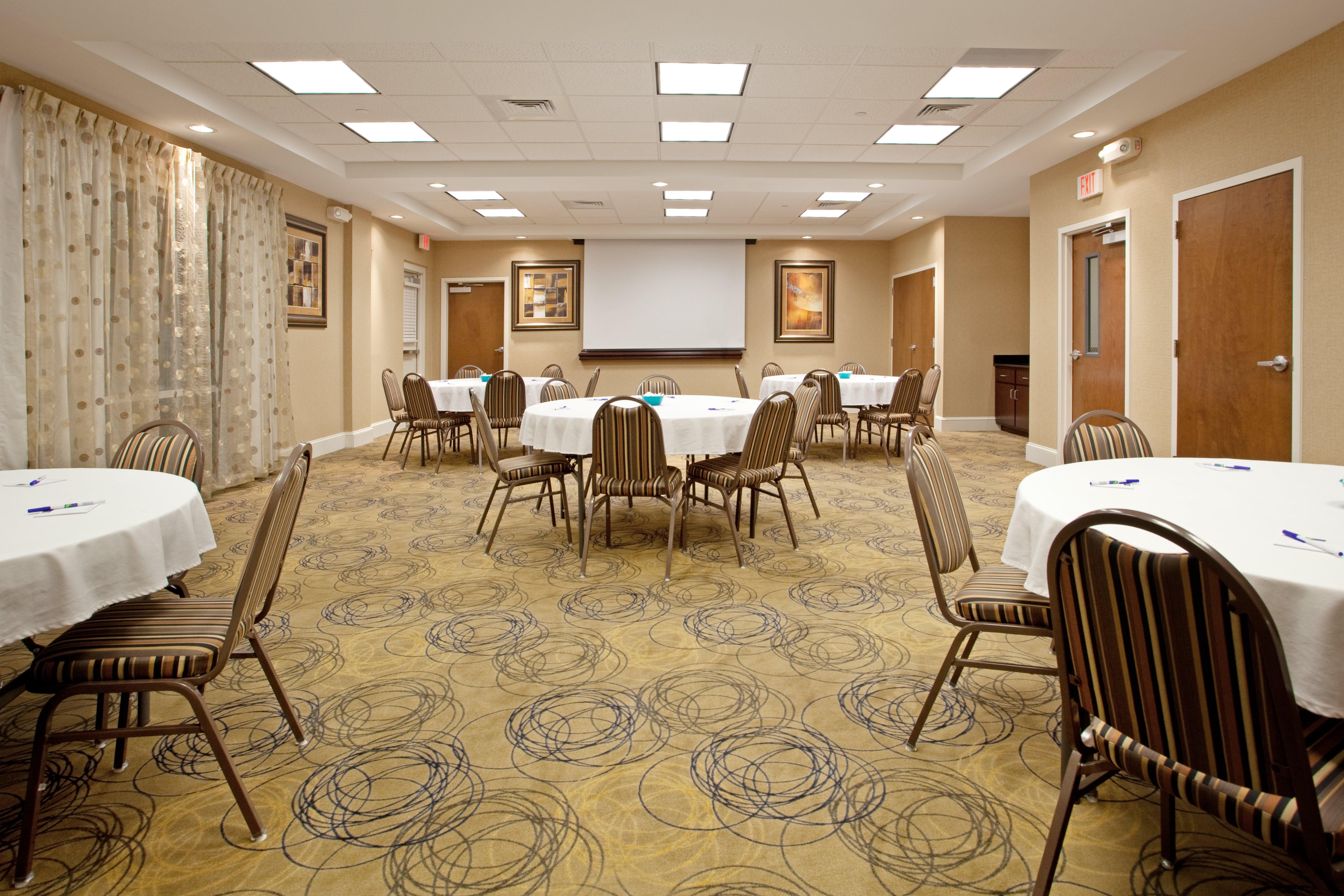 Holiday Inn Express Pembroke By Ihg Exteriér fotografie