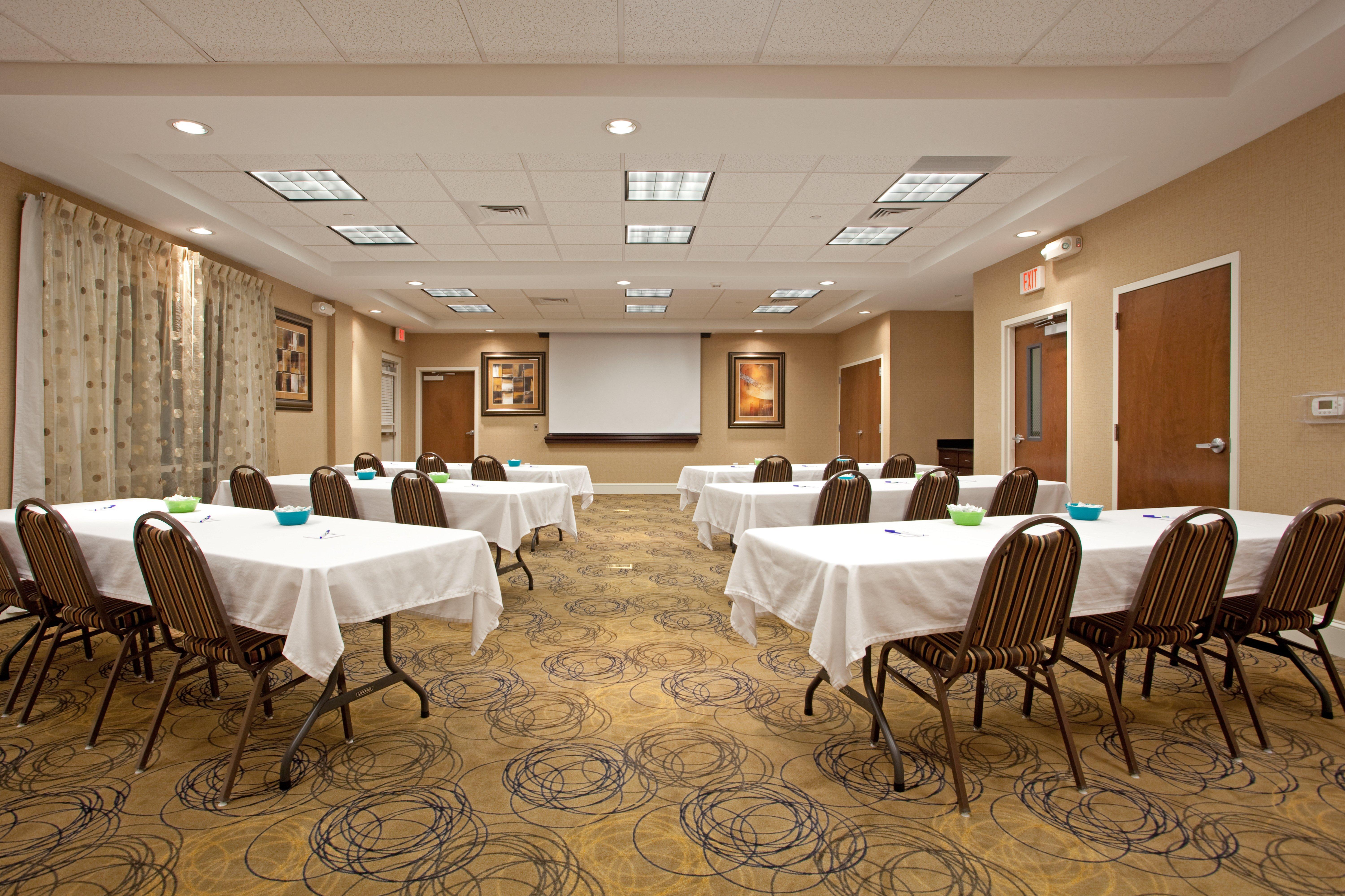 Holiday Inn Express Pembroke By Ihg Exteriér fotografie