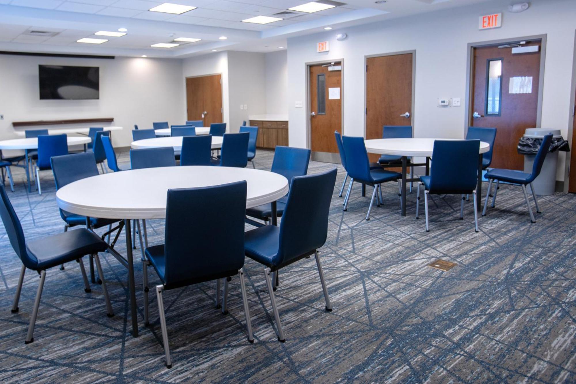 Holiday Inn Express Pembroke By Ihg Exteriér fotografie